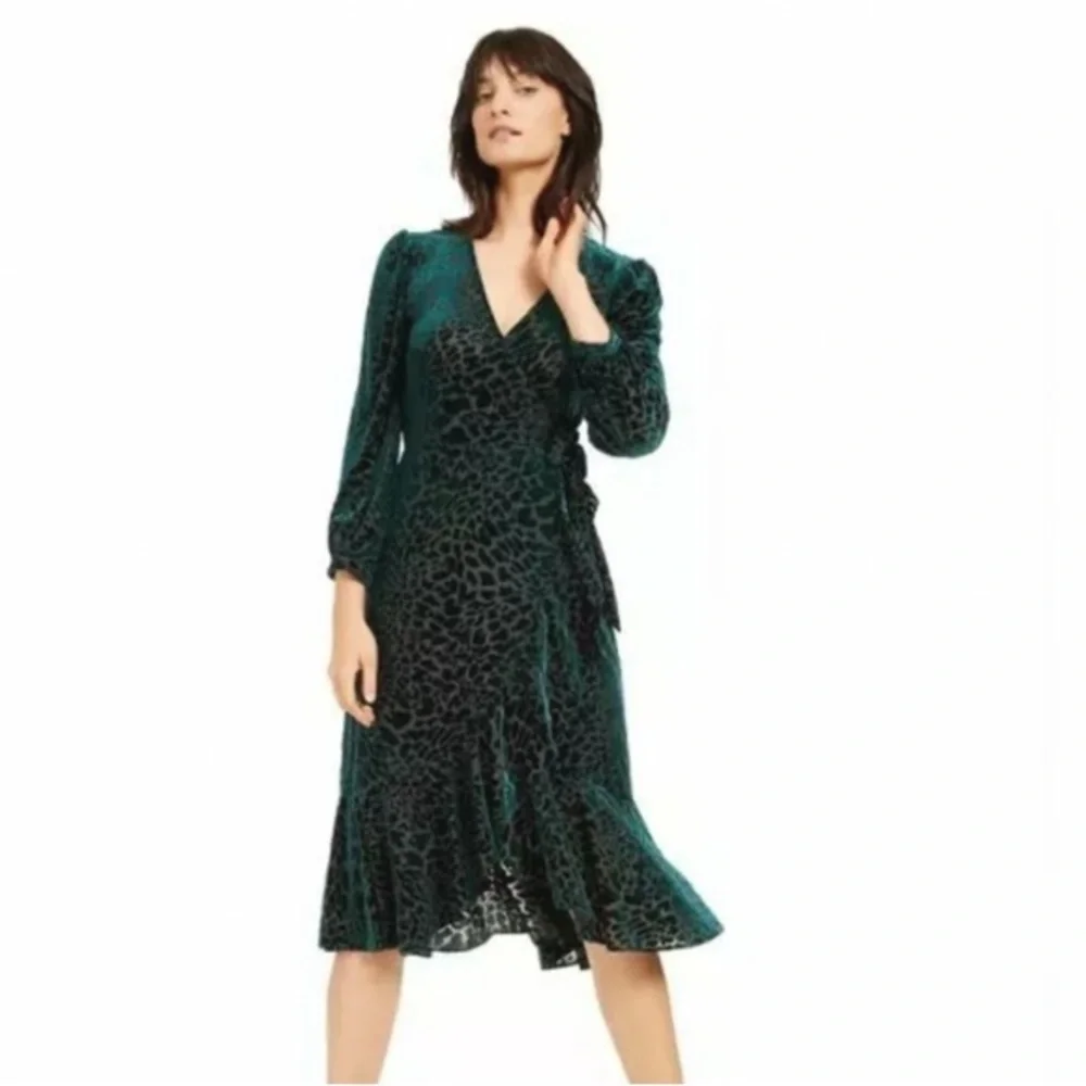 Calvin Klein Green Velvet Burnout Leopard Faux Wrap Dress Midi Long Sleeve 6 - Picture 12 of 13